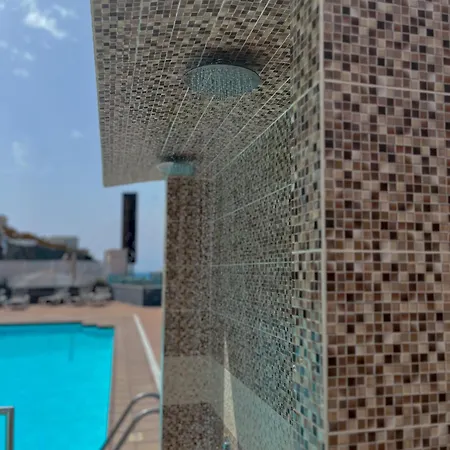 The Mayfair Village Apto 305 Apartment *