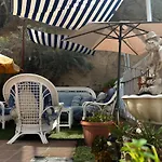 The Mayfair Village Apto 305