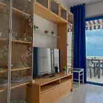 The Mayfair Village Apto 305 Apartamento *